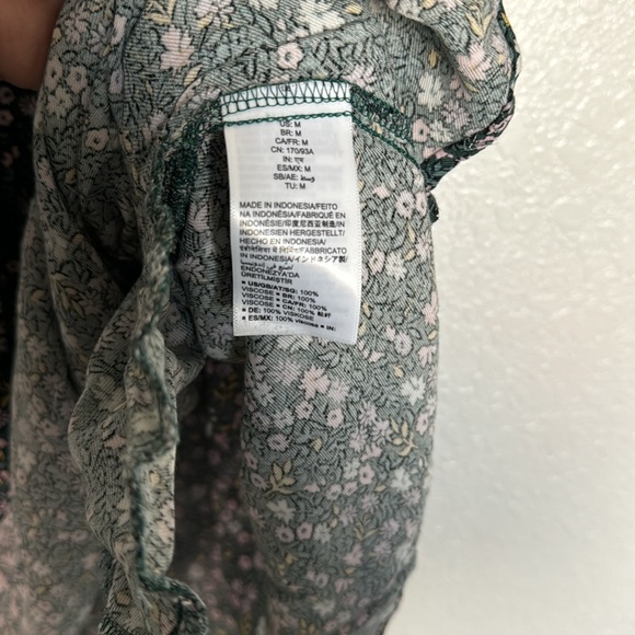 NWT Floral Dress - Picture 6 of 8